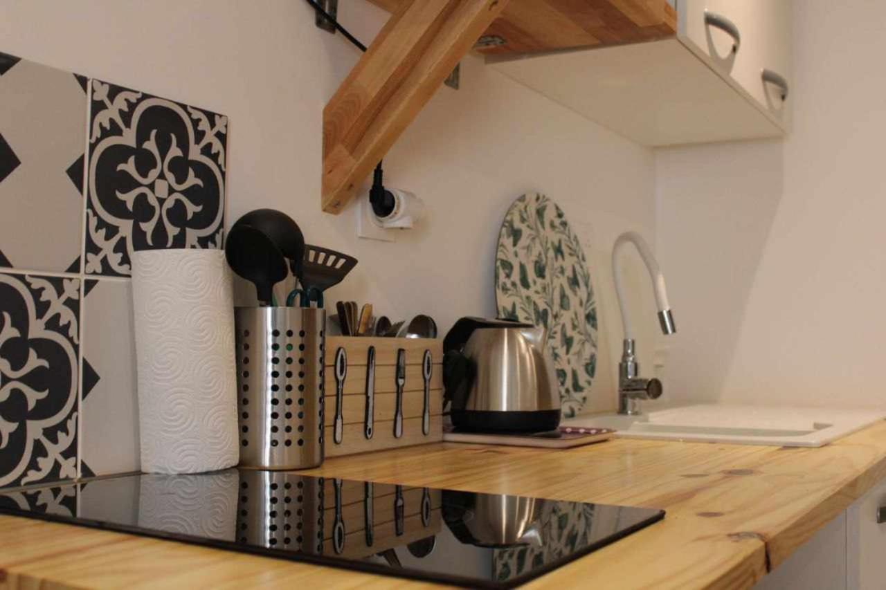 Logement Le Gabian Ampus Bagian luar foto