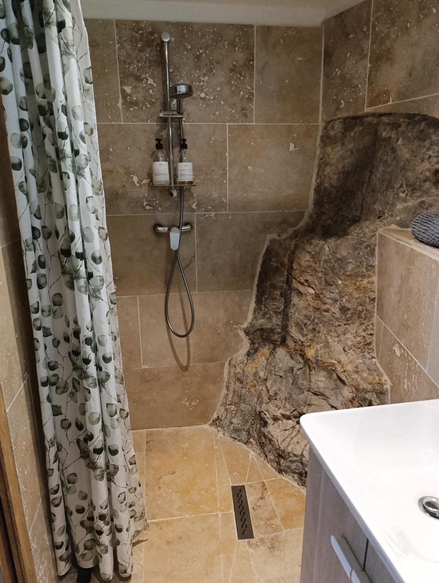 Logement Le Gabian Ampus Bagian luar foto