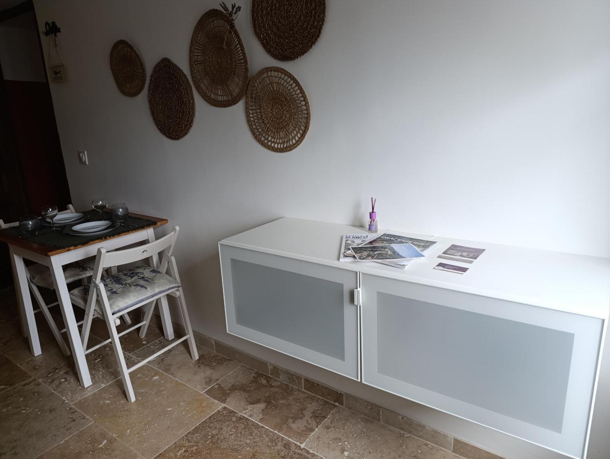Logement Le Gabian Ampus Bagian luar foto