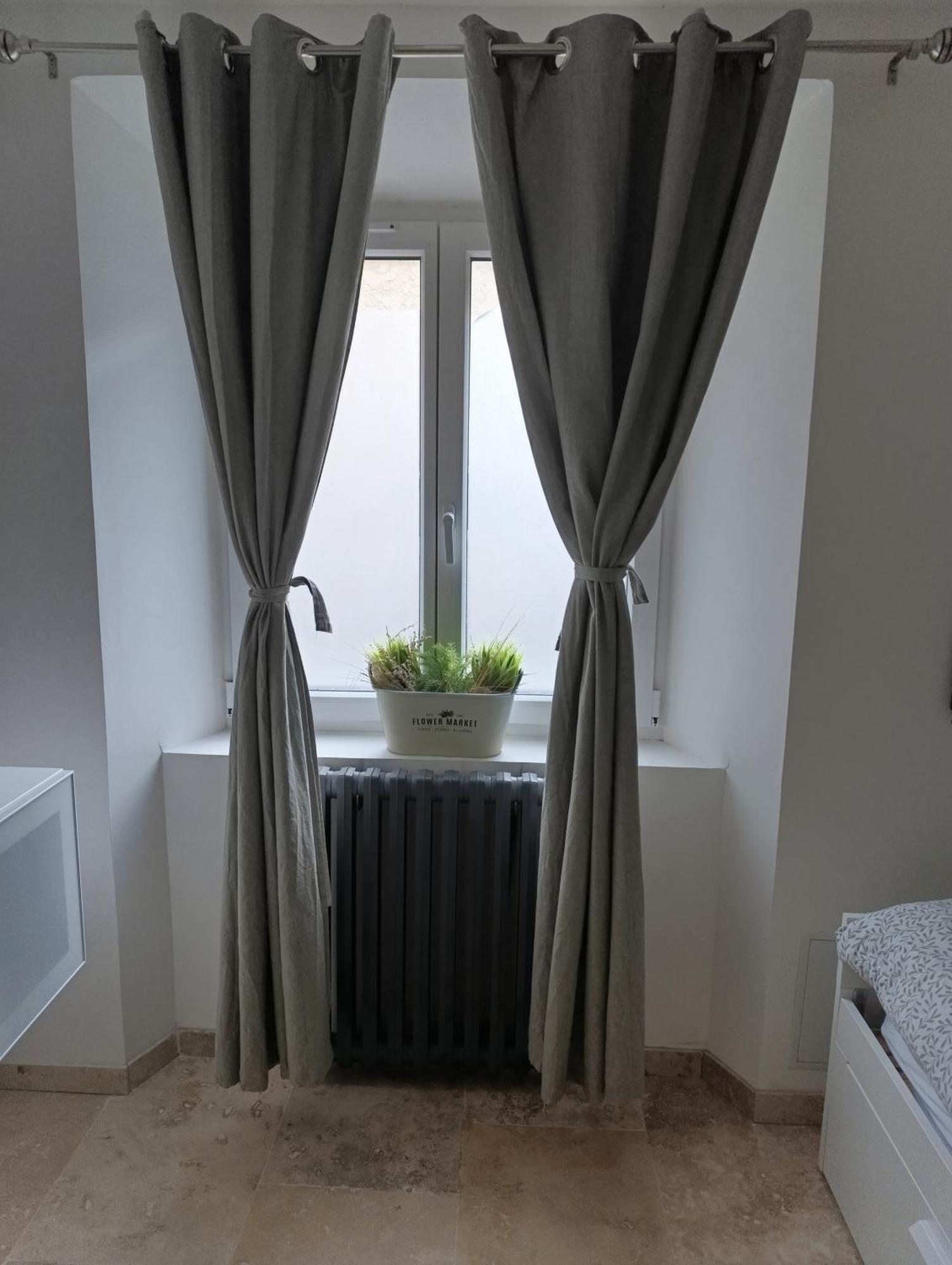 Logement Le Gabian Ampus Bagian luar foto